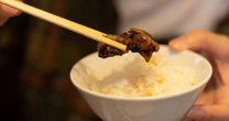 「濃い味付けで白米を頼ませろ」焼肉きんぐの食べ放題《元を取らせない罠》が巧妙すぎる…元焼肉食べ放題店経営者が明かす