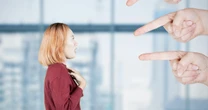 「少子化を女のせいにするな」参院選を前に振りかえる、繰り返された「人権軽視発言」に思うこと