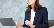 一見の顧客に門前払いされないために…営業のオープニングトークで使える「雑談」のテクニック5選