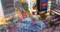 敗戦直後の「渋谷」は巨大バイオレンス・タウンだった！ヤミ商人の露店400軒超、銃弾飛び交う大抗争…繁華街の「意外な過去」