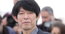 映画『ファーストキス』が大ヒットのウラで、まさか「シナリオ本」が”異例のベストセラー”になっていた…！ 脚本家「坂元裕二」が生み出す”スゴすぎる仕掛け”と、若者が「口コミ」したくなる”必然的ワケ”