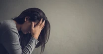 痴漢で夫が逮捕された妻に「セックスレスだったの？」の質問も…母や妻たちが受けた地獄