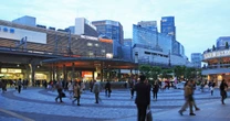 戦後、銀座の露店で売られていた「意外な高級品」…いまも「有楽町の駅東側」だけ家並みが低い理由