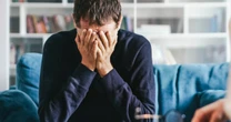 「妻が変わったのは1年ほど前です」38歳男性が嗚咽して語る妻の「謎の行動」
