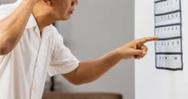 認知症をグレーゾーンでくい止める！　その最初のサイン、「物忘れ」との境い目は？