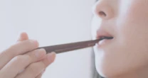 通勤2時間「ふたくちコンロと魚焼きグリル」部屋を選んだ料理好き23歳女性が過食症に陥ったワケ