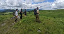 登山で頂上をめざさない？ジャーナリストが提案する「フラット登山」大ウケの理由