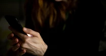 既読は付かないのにほかのSNSを更新していた…行動が監視される「SNS時代」、トラブルを避けるための「心がけ」とは