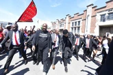 Skop Malema uit RDK, sê organisasies