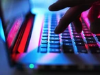 Staatskaping-webwerf tydelik self ‘gekaap’