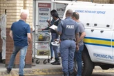 Vrou glo deur kêrel in skryfbehoeftewinkel in Silverton doodgeskiet