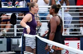 Osaka kap Ostapenko oor uitbarsting te midde van rassisme-aantygings