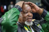 Mantashe aan ANC-raadslede: Sing minder en doen meer