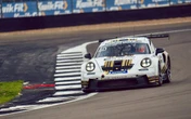 Britse Porsche Carrera Cup-titel wink vir Kaapse renjaer