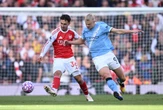 Arsenal en Man City deel louere ná doel in bykomende tyd