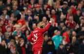 Van Dijk red Liverpool met doel in doodsnikke