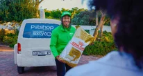 Hare waai tussen Woolworths en Shoprite oor advertensie