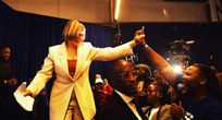 Zille: ‘Haat my gerus, maar ek gaan water in jul krane sit’