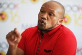 Numsa: ‘Plaas moratorium op afleggings en invoer wat SA knou’