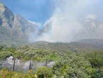 Brande breek kort ná mekaar in Kaapstad uit; warm weer voorspel