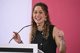 Sumar exige al PSOE regularizar en un mes a medio millón de migrantes con la 'vía Zapatero' como respuesta al "racismo" del modelo del PP