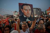 La oposición a Erdogan, acorralada judicialmente con decenas de juicios que tachan de "golpe de Estado"