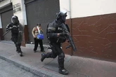 Noboa decreta toque de queda nocturno en 5 provincias de Ecuador tras anunciarse protestas