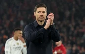 Las vidas paralelas de Íñigo Pérez y Xabi Alonso, dos técnicos cuestionados por sus jugadores y que aprenden a frenar los egos en beneficio del grupo