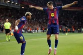 Lamine reaparece para llevar al Barça al liderato tras vencer a una Real estrellada en los palos