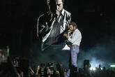 Cerveza, country, cigarrillos y flexiones: Post Malone conquista Barcelona