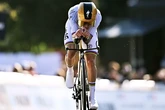 Evenepoel se ciñe la triple corona en contrarreloj