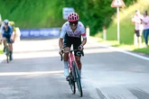 Carapaz revoluciona el Giro el día del gran hundimiento de Juan Ayuso