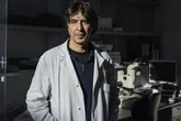 Valter Longo, investigador de la longevidad y autor de la dieta que imita el ayuno: "Con tres ciclos la edad biológica se reduce en dos años. Mi objetivo es llegar a los 120"