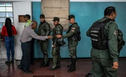 Venezuela responde con más abstención a la nueva parodia electoral de Maduro