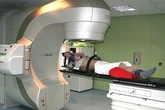 La oncología de precisión revoluciona el tratamiento del cáncer de pulmón agresivo: "Tenemos una opción viable que alarga su esperanza de vida"