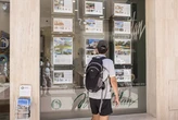 La burbuja inmobiliaria amenaza ya a Canarias y Baleares: "La falta de vivienda asequible es uno de los principales problemas estructurales del país"