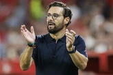 Bordalás y el eterno milagro del Getafe: sólo 15 jugadores, su estrella camino de Inglaterra y un 'Pichichi' suplente en Segunda: "Tenemos un problema muy grave"