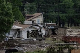 El Campamento Mystic confirma la muerte de 27 niñas y organizadores mientras hay riesgo de más inundaciones en Texas