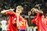 Ocho nonatos y adultos de 10 años: ¿dónde estaban los jugadores de la selección cuando debutó Cristiano?