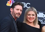 Muere a los 48 años el ex marido de Kelly Clarkson y padre de sus dos hijos