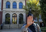 Eman, expulsada del instituto en Logroño por llevar hiyab: "Limitan mi derecho a la educación por ser musulmana"