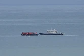 Reino Unido deporta a Francia al primer inmigrante en el marco del acuerdo "uno dentro, uno fuera"