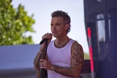La complicada situación familiar de Robbie Williams: "Mi madre tiene demencia y ya no sabe quién soy. Mi padre tiene Parkinson y no puede salir de casa"