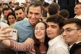 Representantes de Juventudes Socialistas envían una carta a Sánchez para mostrarle su "firme apoyo" frente a "comportamientos aislados" de "indeseables"