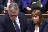 El fracaso del ajuste fiscal sacude los cimientos del Gobierno laborista británico