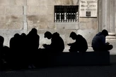 El estado de la adolescencia en España: el 14% de las chicas admite haber sufrido acoso o violencia sexual y el 72% de los chicos teme que una chica le acuse sin motivo