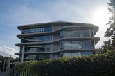 Grifols regresa a la política de dividendos tras casi quintuplicar sus beneficios en el primer semestre de 2025