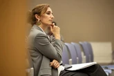 Mónica García rebaja el tono contra Montero e Iglesias tras decirles que la política "no es una piscina de bolas" y apela a que las izquierdas vayan "de la mano"