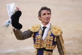 Un puñado de naturales de Fernando Robleño para decir adiós con honor en la deshonrosa adolfada de Las Ventas