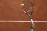 La "revolución" de la raqueta que une a Nadal y Alcaraz: bordes aerodinámicos y un cordaje "como neumáticos de lluvia"